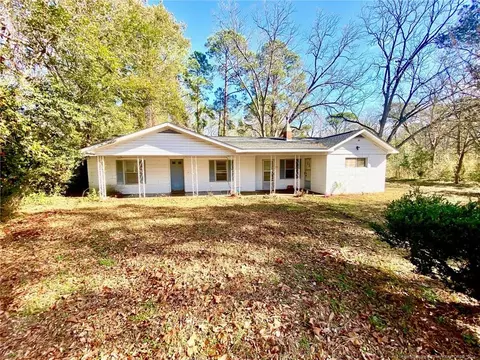 515 Mercer Mill Rd, Elizabethtown, NC 28337