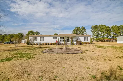 2101 Shaw Mill Rd, Saint Pauls, NC 28384