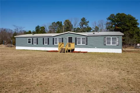 470 Gentle Winds Dr, Saint Pauls, NC 28384