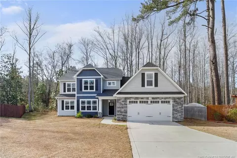 106 Bluegrass Ct, Aberdeen, NC 28315