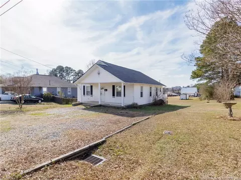 Exterior - 302 N 11th St, Erwin, NC 28339 photo 5 of 11