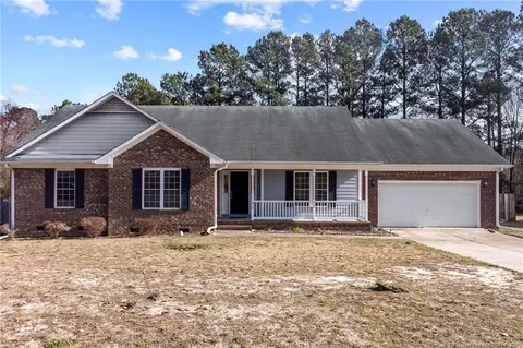 814 Shortridge Rd, Fayetteville, NC 28303