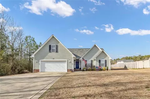 150 Eisenhower Dr, Raeford, NC 28376