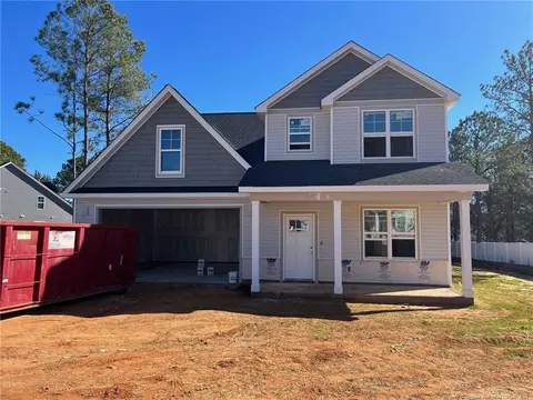 65 Shadybrook Dr, Benson, NC 27504