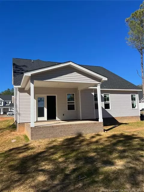 65 Shadybrook Dr, Benson, NC 27504 photo 2