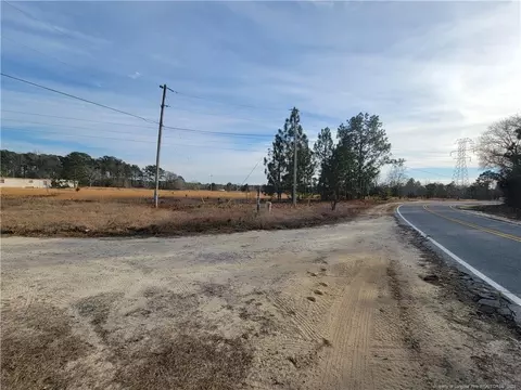 Beard Road, Raeford, NC 28376