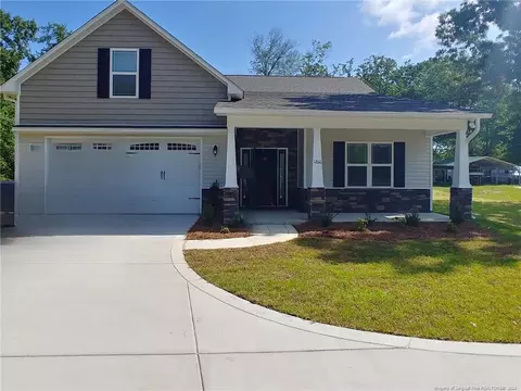 1266 W Broad St, Saint Pauls, NC 28384