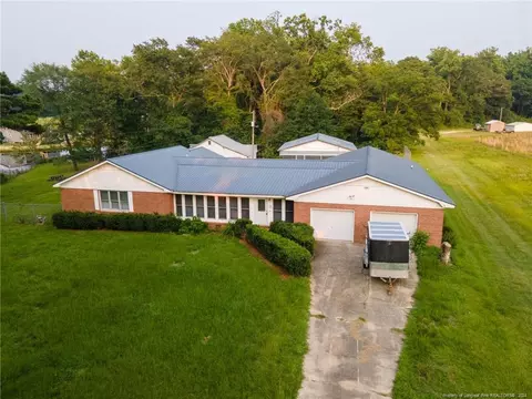 70 Primrose Dr, Fairmont, NC 28340