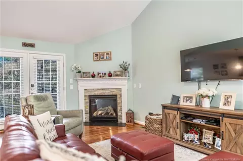 Living - 95 Rutledge Ln, Pinehurst, NC 28374 photo 3 of 3