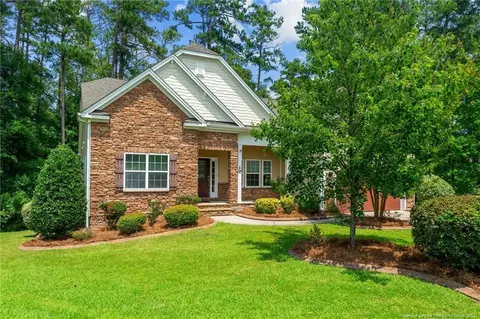10 Spring Pond Ln, Spring Lake, NC 28390