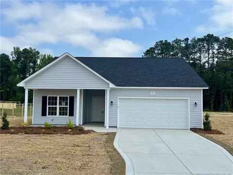 93 Alfalfa Dr, Parkton, NC 28371