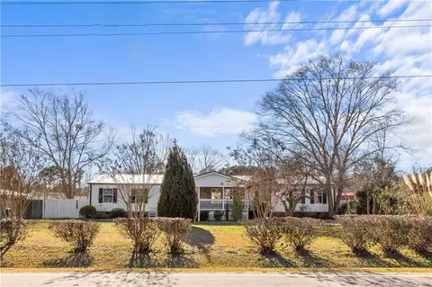 1100 Green Springs Rd, Parkton, NC 28371