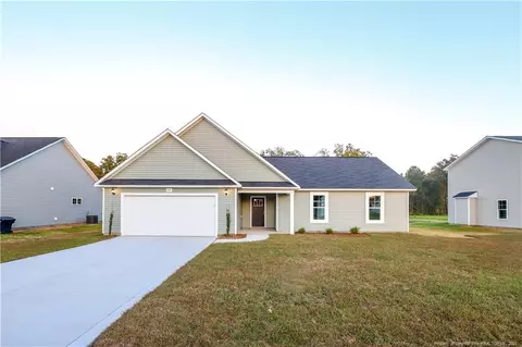 175 Presley St, Raeford, NC 28376