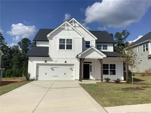 195 Rough Ridge Trl, Aberdeen, NC 28315