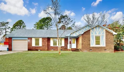 2024 Blackfriars Rd, Fayetteville, NC 28304