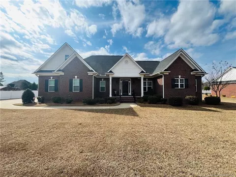 5205 Pin Oak Dr, Lumberton, NC 28358