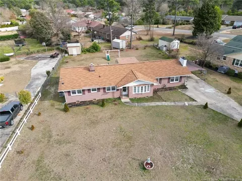 6438 Greyfield Rd, Fayetteville, NC 28303