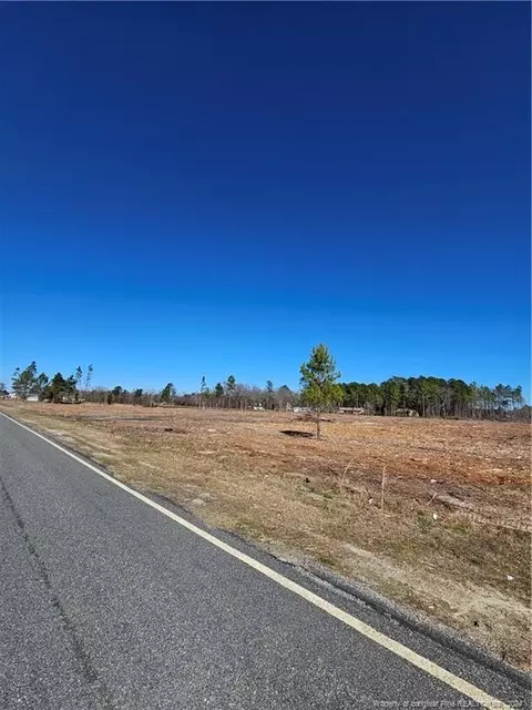 8 Clark Road, Maxton, NC 28364