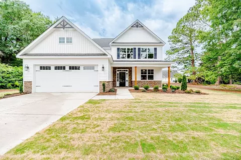 517 S Main St, Broadway, NC 27505