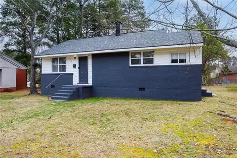 461 Mcrae Dr, Fayetteville, NC 28305