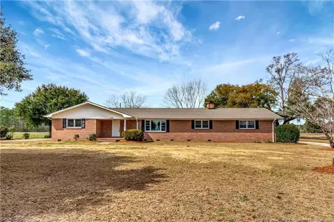 2739 Tarheel Rd, Lumberton, NC 28358