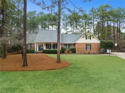120 Lakeside Ct, Pinehurst, NC 28374