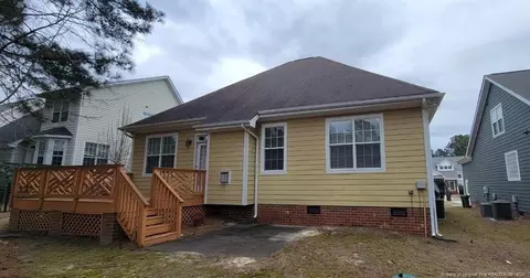 77 Cottswold Ln, Spring Lake, NC 28390 photo 2