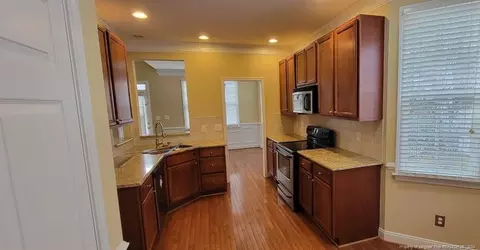 77 Cottswold Ln, Spring Lake, NC 28390 photo 3