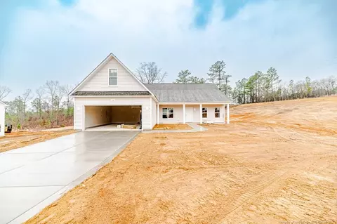22 Sugarberry Pl, Spring Lake, NC 28390
