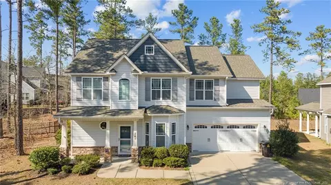 241 Falls Creek Dr, Spring Lake, NC 28390