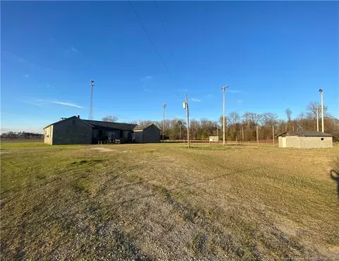 Midway Road, Maxton, NC 28364