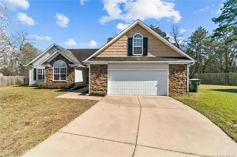 1402 Jockey Ct, Parkton, NC 28371
