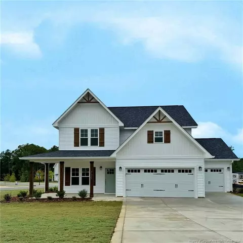 701 Chestoa Trl, Aberdeen, NC 28315