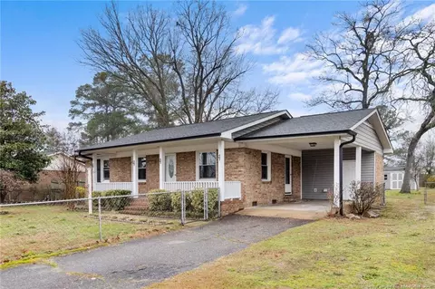 215 Rosebud St, Spring Lake, NC 28390 photo 2