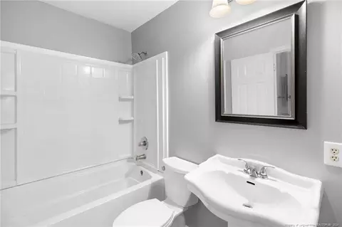 215 Rosebud St, Spring Lake, NC 28390 photo 10
