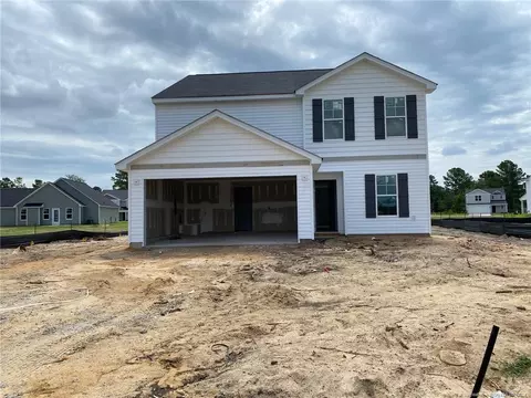 4025 Racking Horse Rd, Hope Mills, NC 28348