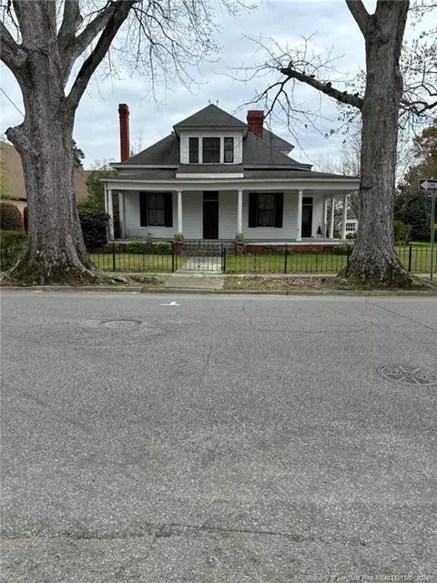 1200 N Chestnut St N, Lumberton, NC 28358
