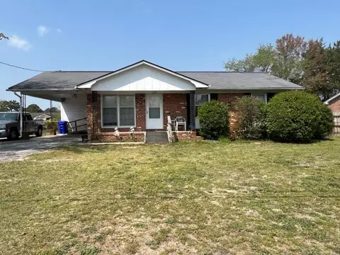 1003 Karen Cir, Spring Lake, NC 28390