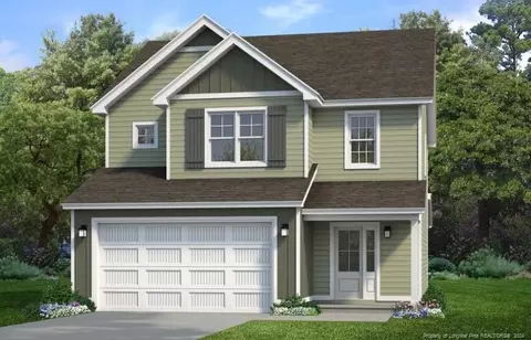 221 Bourbon St, Raeford, NC 28376
