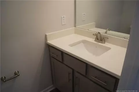 Bath - 72 Knotts Berry Rd, Bunnlevel, NC 28323 photo 1 of 5