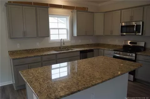Kitchen - 72 Knotts Berry Rd, Bunnlevel, NC 28323 photo 2 of 8