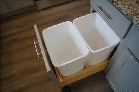 Kitchen - 72 Knotts Berry Rd, Bunnlevel, NC 28323 photo 6 of 8