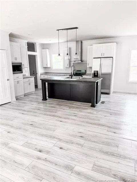 903 Loop Rd, Bunnlevel, NC 28323 photo 9
