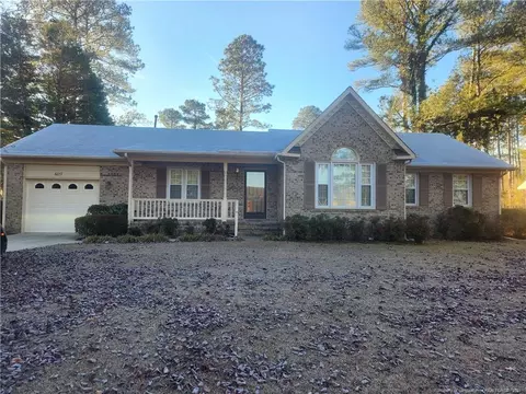 6017 Lakeway Dr, Fayetteville, NC 28306