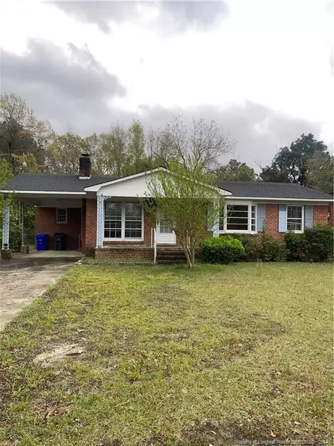 1006 Lisa Cir, Spring Lake, NC 28390