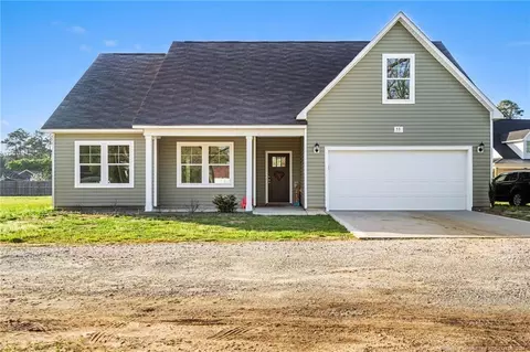 53 Nautica Dr, Parkton, NC 28371