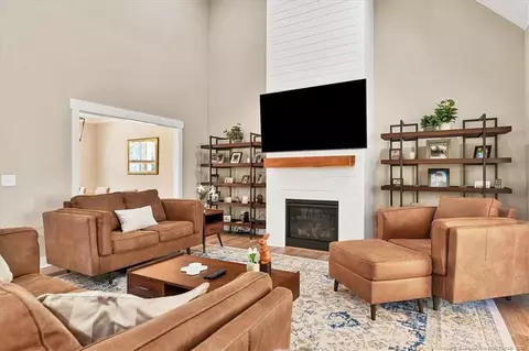 Living - 445 Burning Tree Rd, Pinehurst, NC 28374 photo 2 of 5