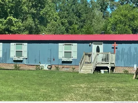 5923 Kellys Landing Rd, Fayetteville, NC 28306