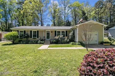 1821 Spruce St, Fayetteville, NC 28303