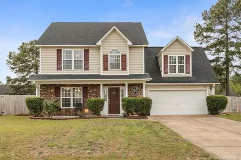 165 Valley Oak Dr, Bunnlevel, NC 28323